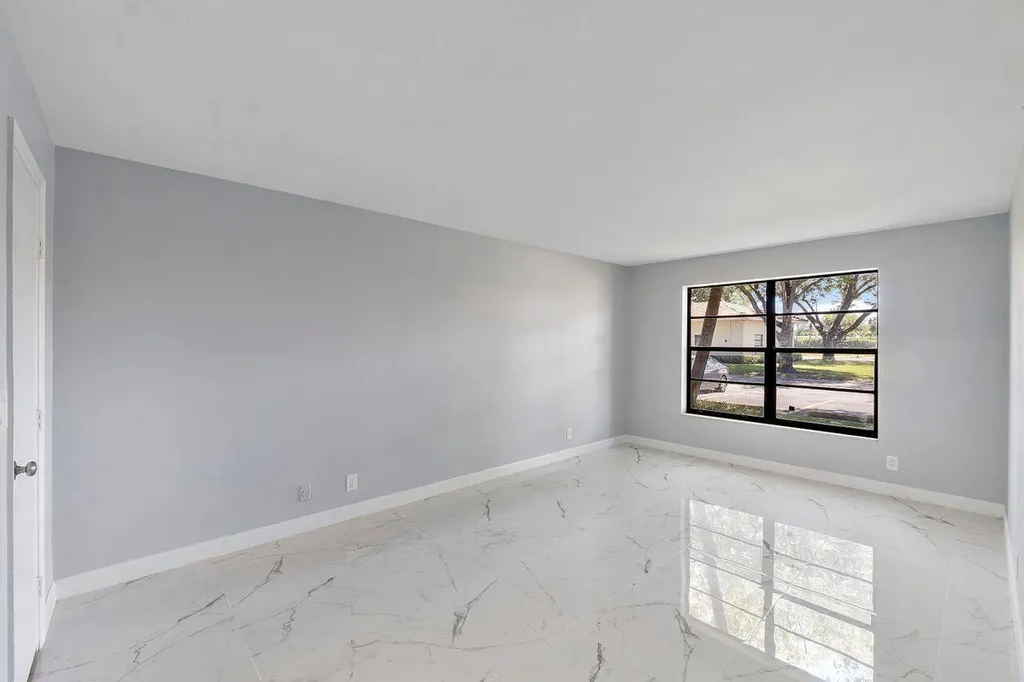 9960 Pineapple Tree Drive Boynton Beach FL 33436
