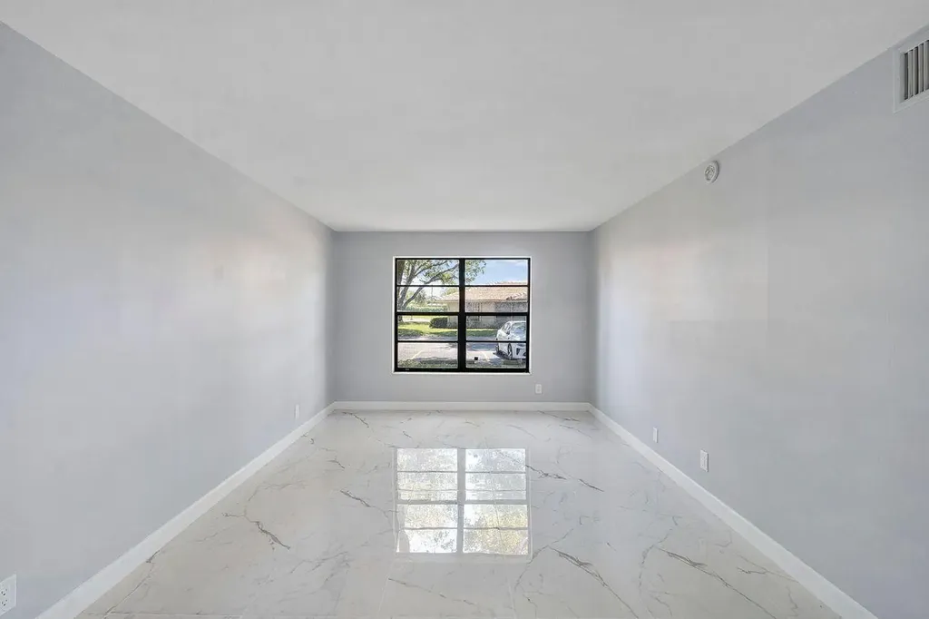 9960 Pineapple Tree Drive Boynton Beach FL 33436
