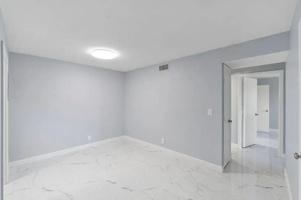 9960 Pineapple Tree Drive Boynton Beach FL 33436