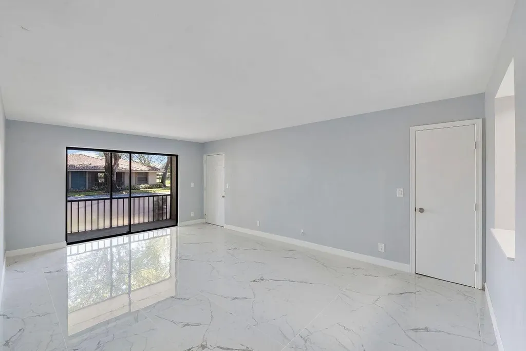9960 Pineapple Tree Drive Boynton Beach FL 33436