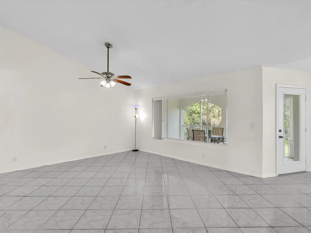 815 W Boynton Beach Boulevard Boynton Beach FL 33426