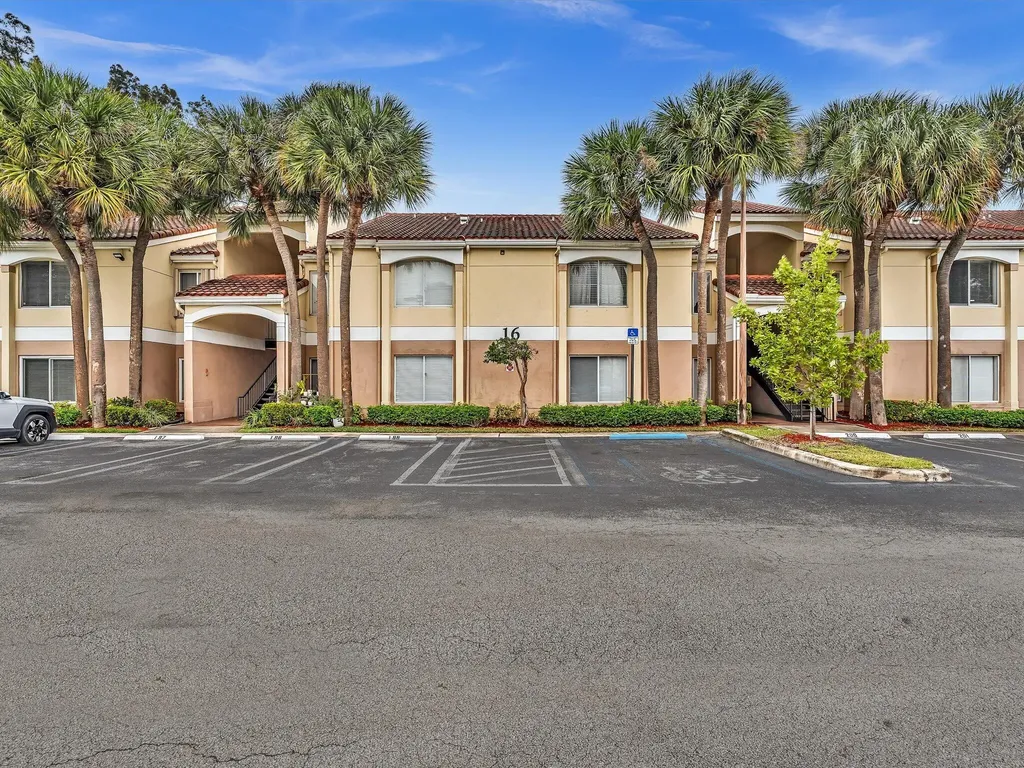 815 W Boynton Beach Boulevard Boynton Beach FL 33426