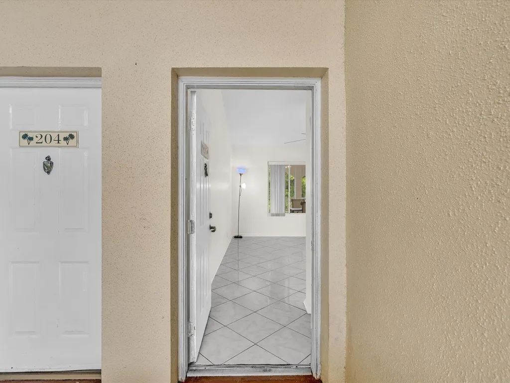 815 W Boynton Beach Boulevard Boynton Beach FL 33426