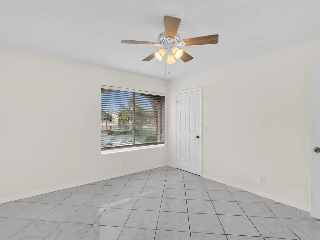 815 W Boynton Beach Boulevard Boynton Beach FL 33426