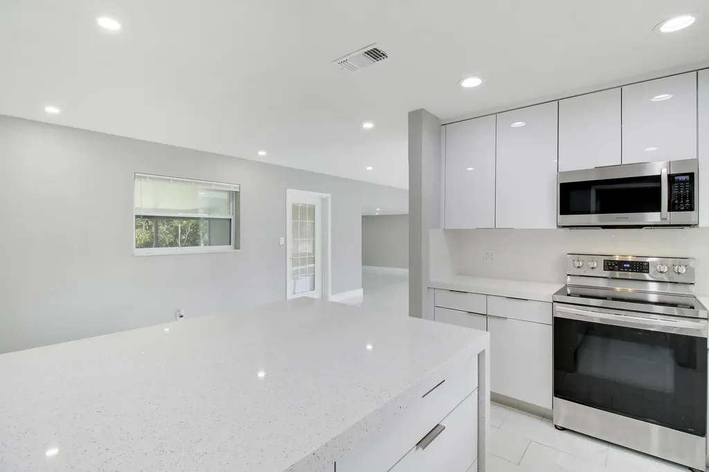 1231 SW 32nd Street Fort Lauderdale FL 33315