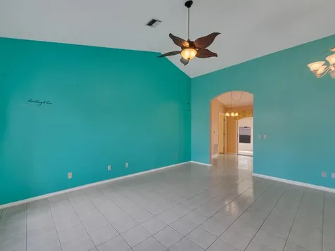 352 NW Tuscany Way Port St Lucie FL 34986