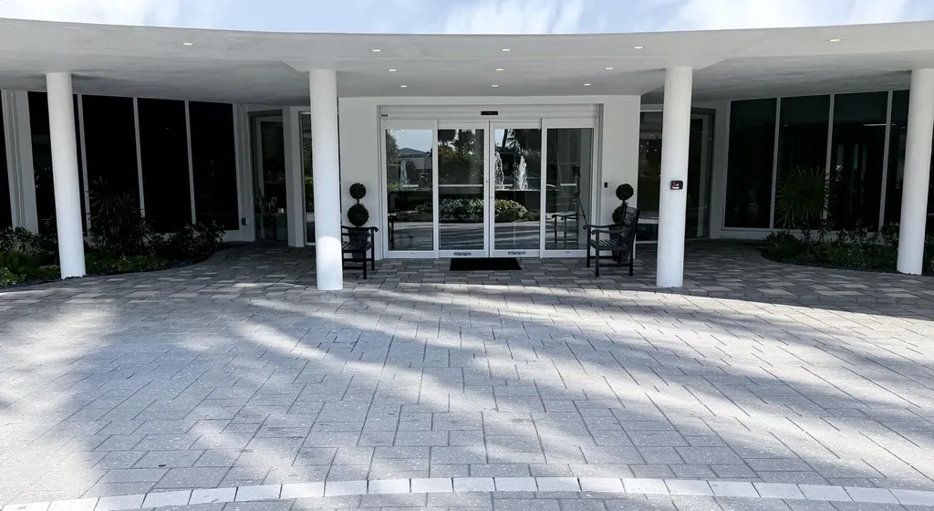 3546 S Ocean Boulevard South Palm Beach FL 33480