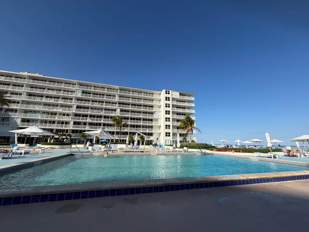 3546 S Ocean Boulevard South Palm Beach FL 33480