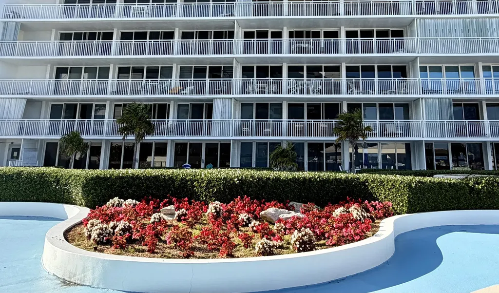 3546 S Ocean Boulevard South Palm Beach FL 33480
