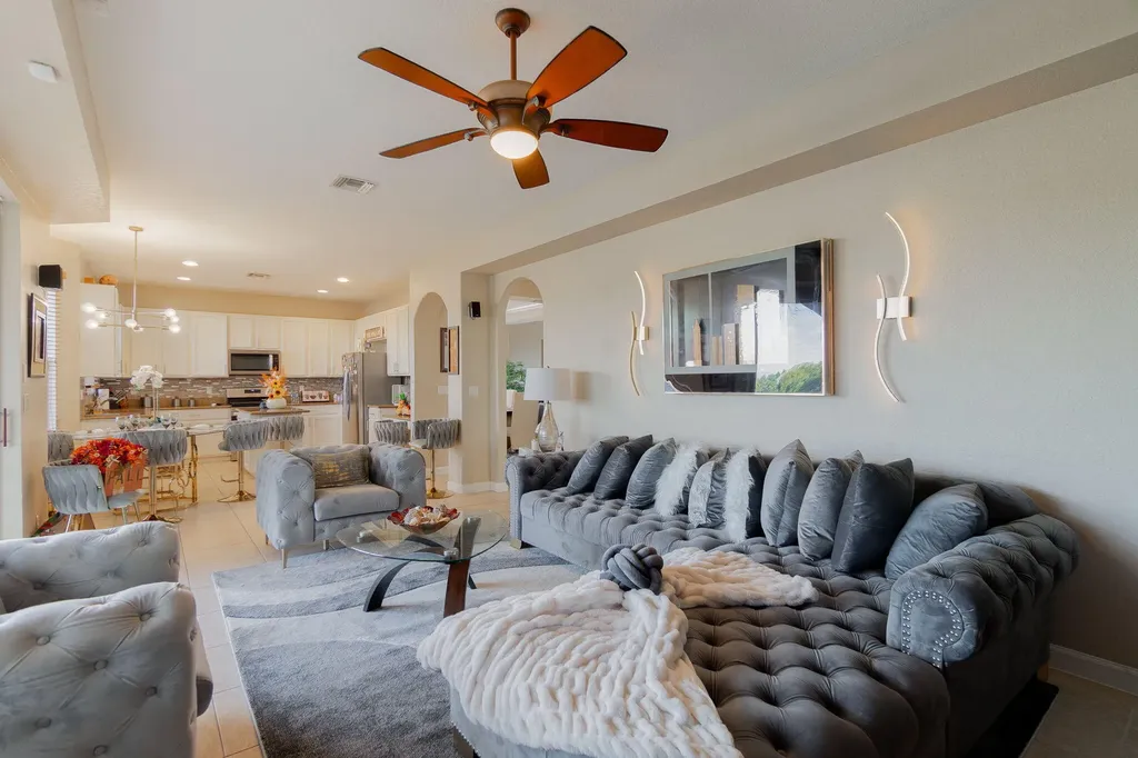 3887 Hamilton Key West Palm Beach FL 33411