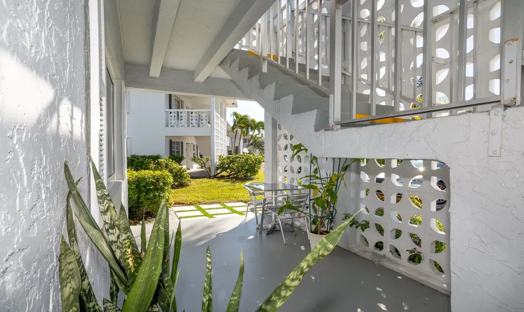 2901 SW 15th Street Delray Beach FL 33445