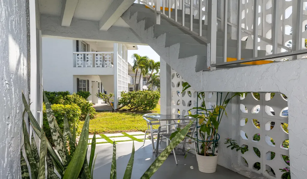 2901 SW 15th Street Delray Beach FL 33445