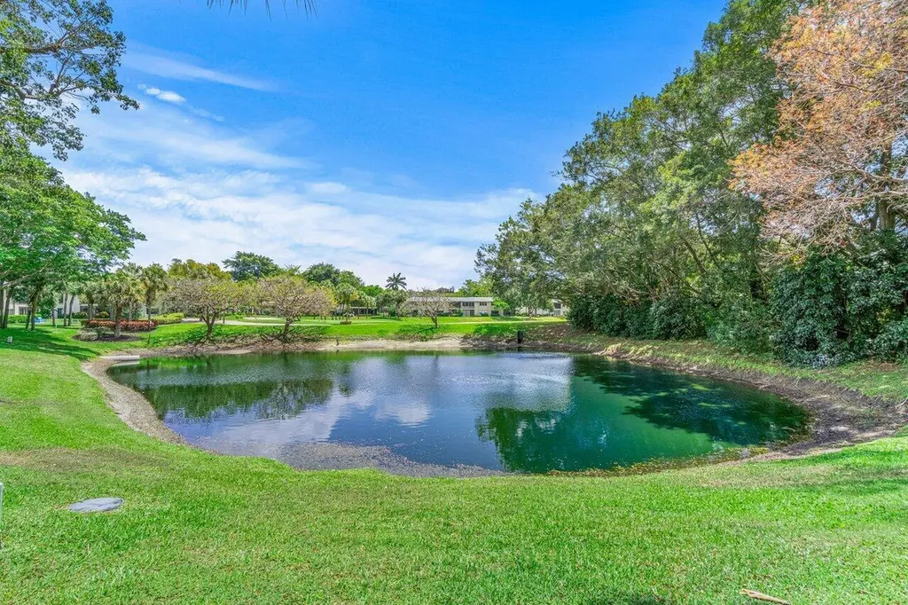 22 Westgate Lane Boynton Beach FL 33436