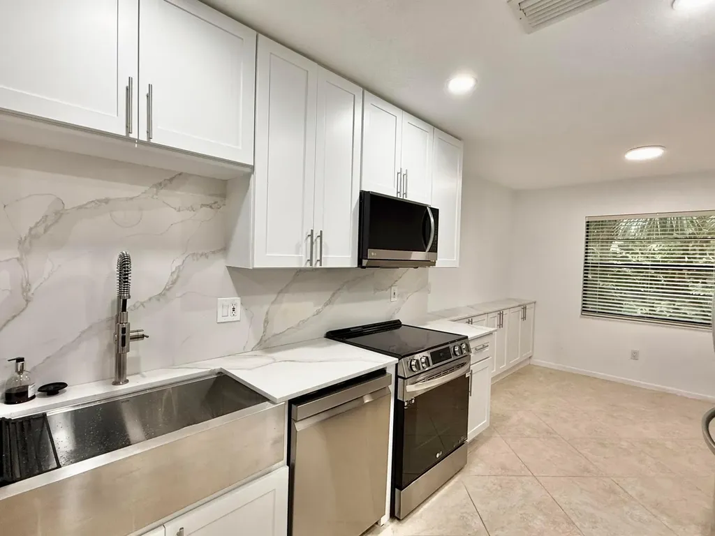 22 Westgate Lane Boynton Beach FL 33436