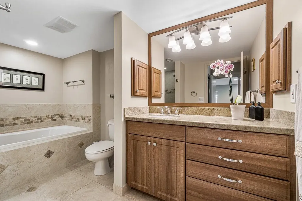 22 Westgate Lane Boynton Beach FL 33436
