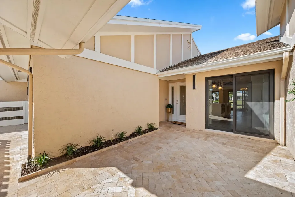 3733 Cape Pointe Circle Jupiter FL 33477