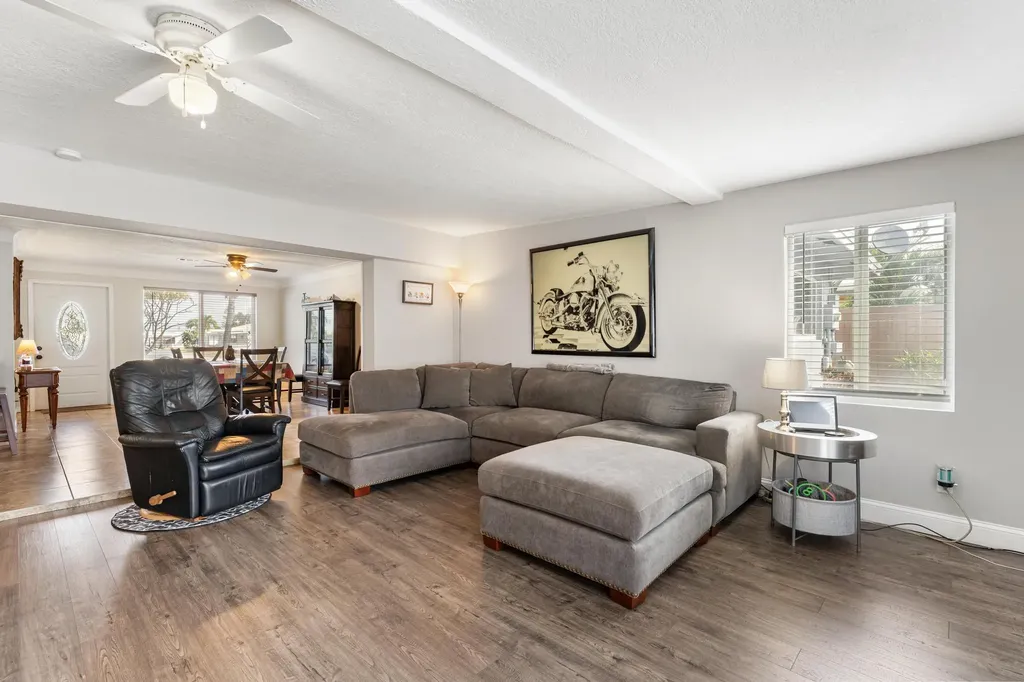 1042 SW 23rd Avenue Boynton Beach FL 33426