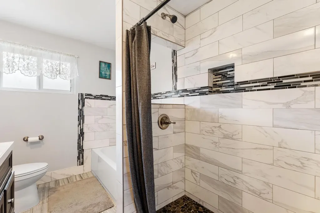 1042 SW 23rd Avenue Boynton Beach FL 33426