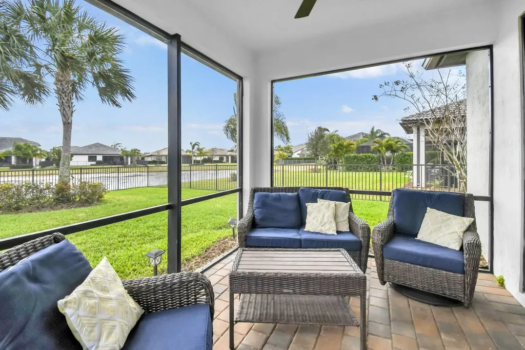 479 SE Vallarta Drive Port St Lucie FL 34984