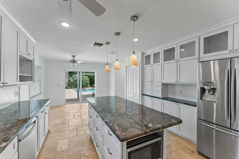 4095 SE Bay Avenue Stuart FL 34997