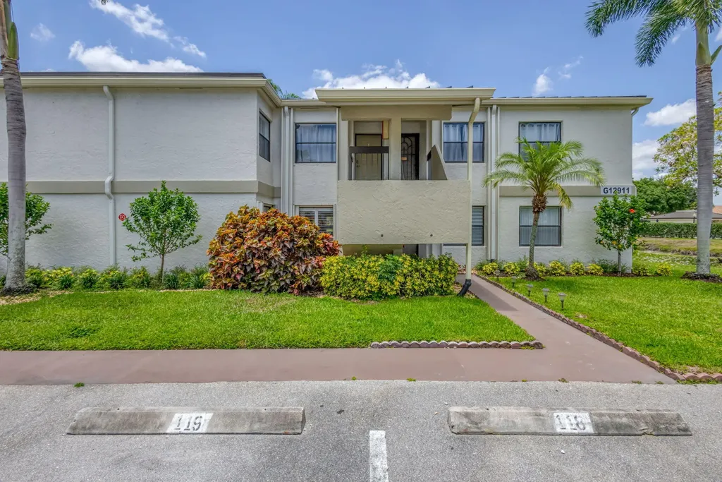 12911 Briarlake Drive Palm Beach Gardens FL 33418