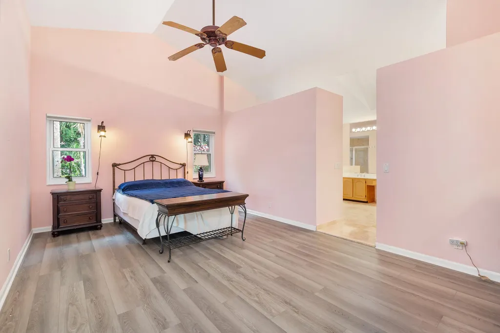9213 Heathridge Drive West Palm Beach FL 33411