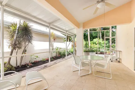 9213 Heathridge Drive West Palm Beach FL 33411