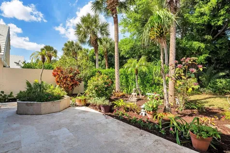 9213 Heathridge Drive West Palm Beach FL 33411