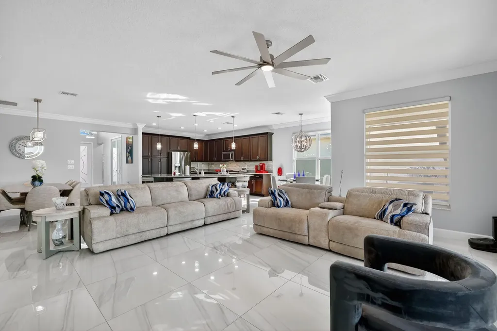 11790 SW Sailfish Isle Way Port St Lucie FL 34987
