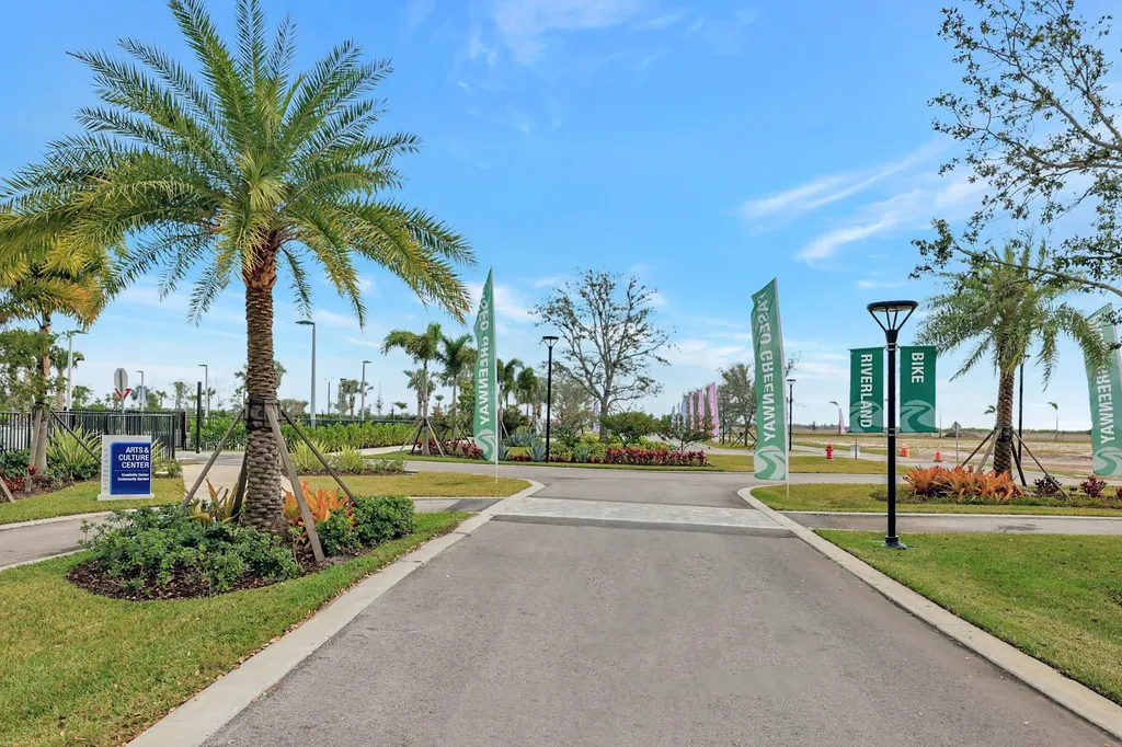 11790 SW Sailfish Isle Way Port St Lucie FL 34987
