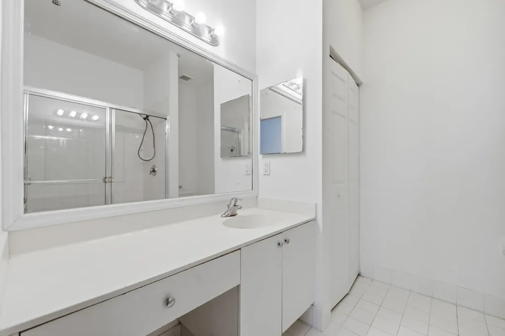 687 NW 42nd Avenue Plantation FL 33317