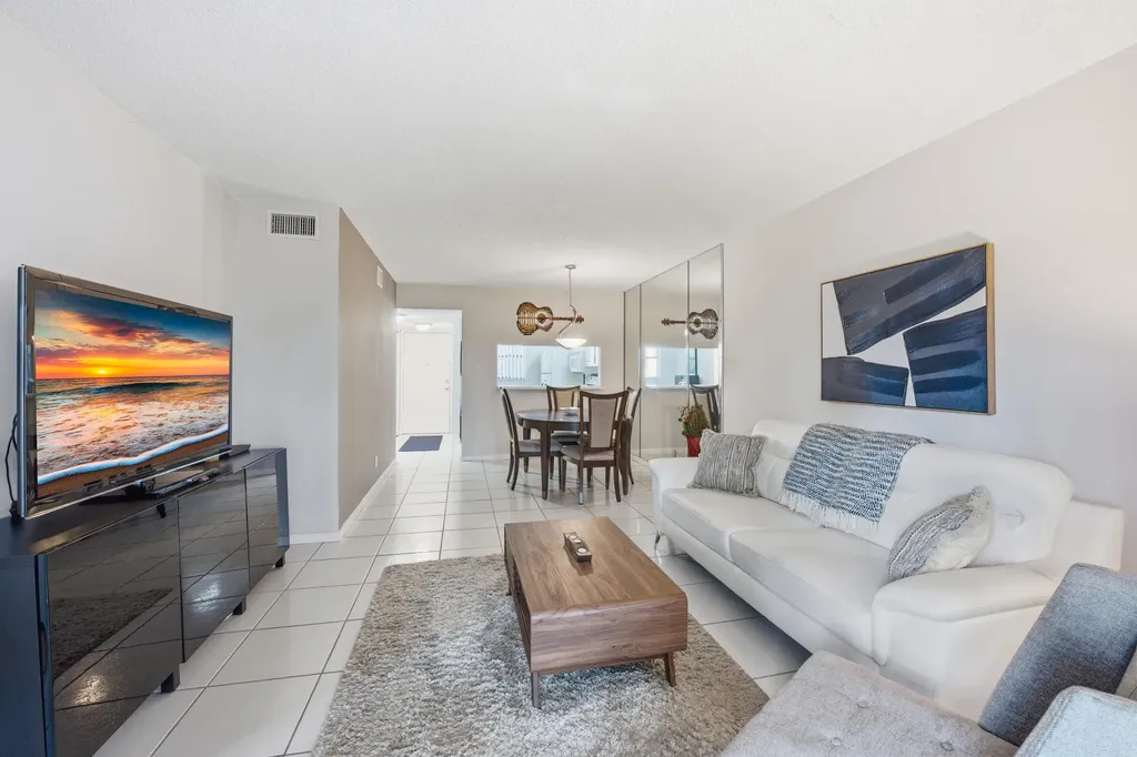 7118 Golf Colony Court Lake Worth FL 33467