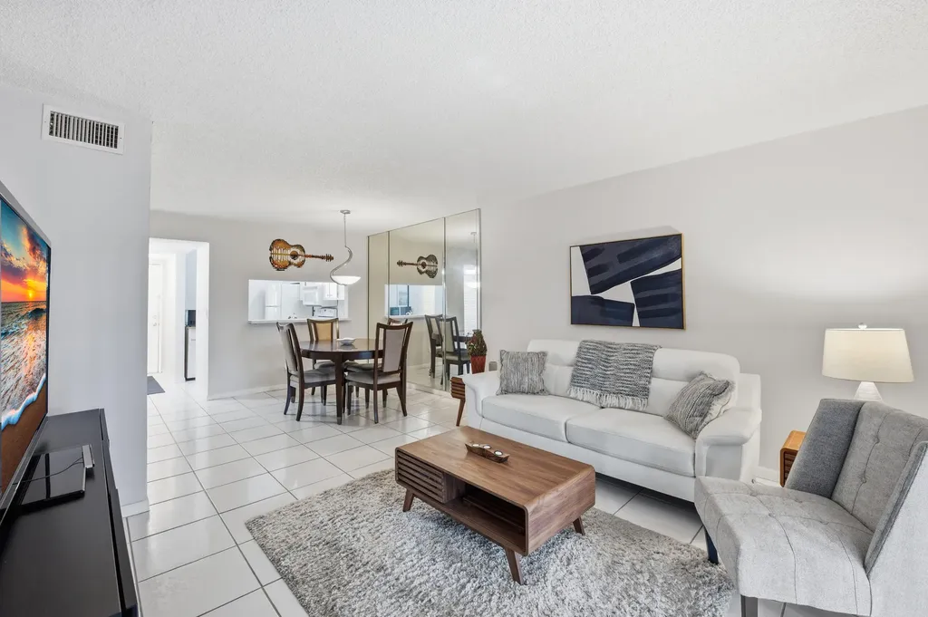 7118 Golf Colony Court Lake Worth FL 33467