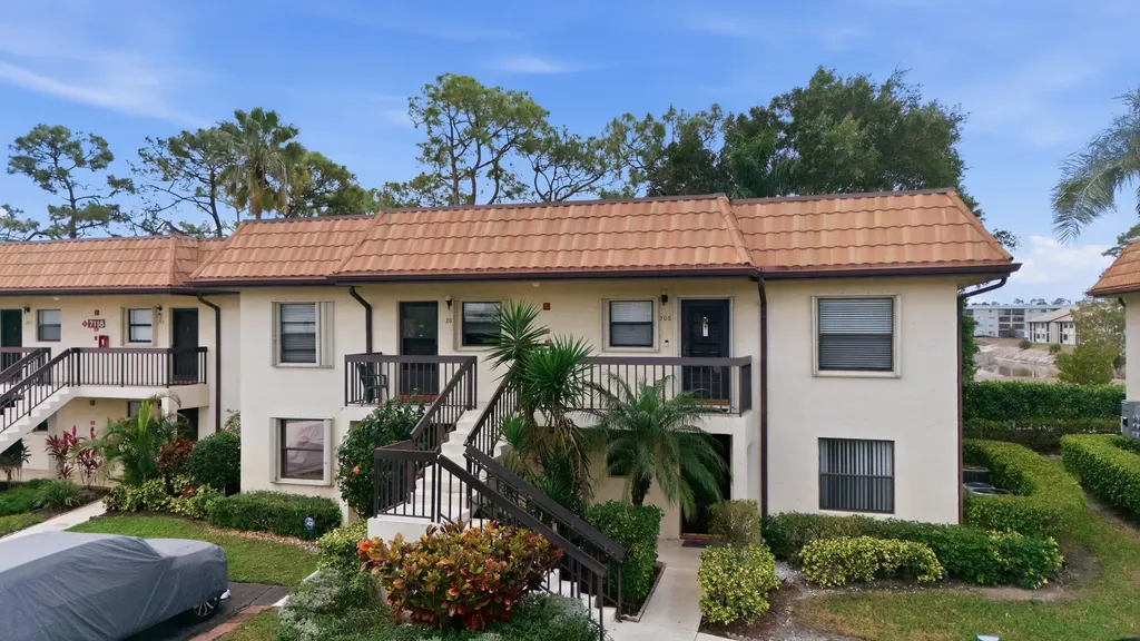7118 Golf Colony Court Lake Worth FL 33467