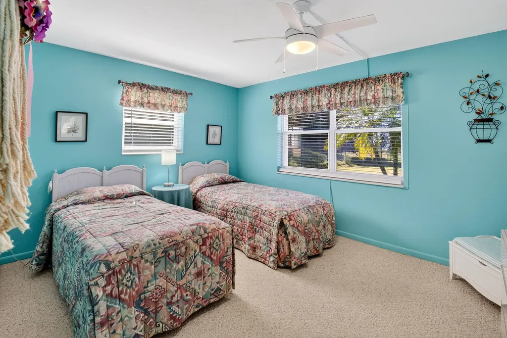 700 Canal Way Boynton Beach FL 33426