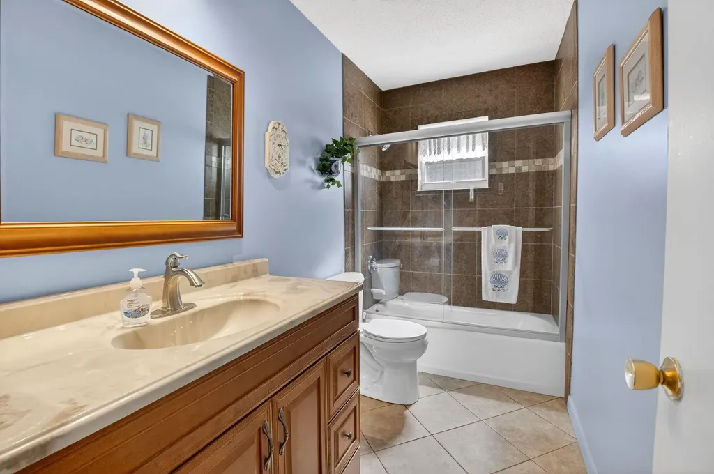 700 Canal Way Boynton Beach FL 33426