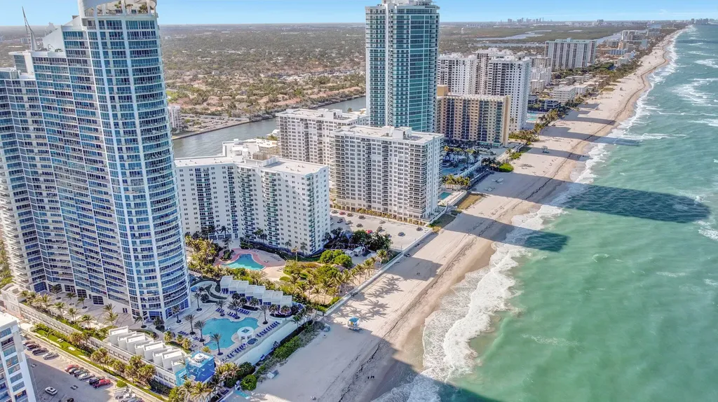 3000 S Ocean Drive Hollywood FL 33019