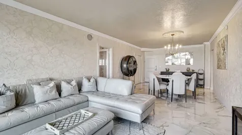 3000 S Ocean Drive Hollywood FL 33019