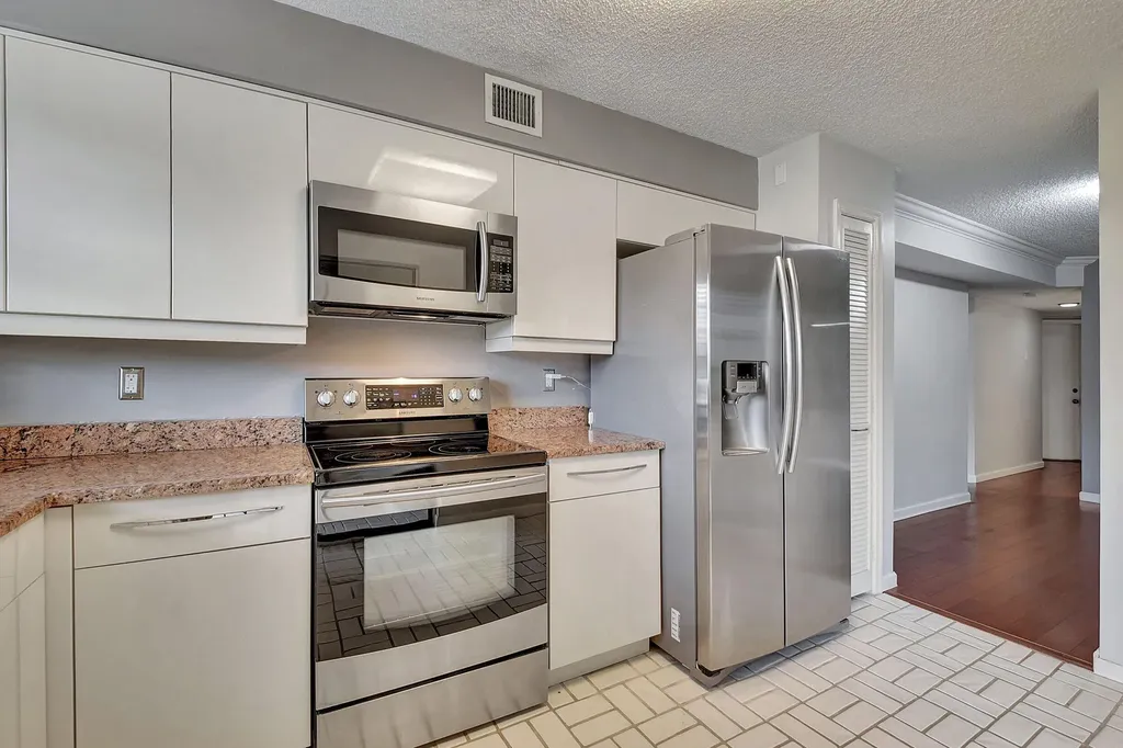 17396 Boca Club Boulevard Boca Raton FL 33487