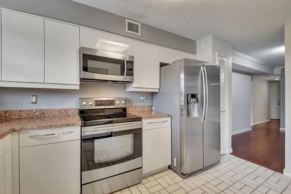 17396 Boca Club Boulevard Boca Raton FL 33487