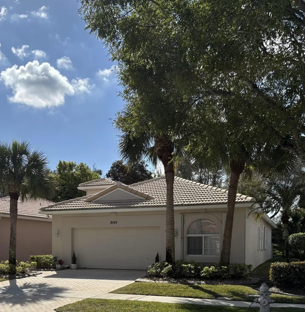9142 Bay Point Circle West Palm Beach FL 33411