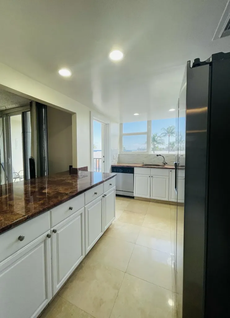 1237 Hillsboro Mile Hillsboro Beach FL 33062