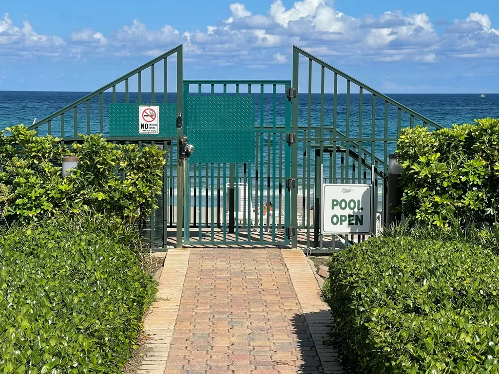 1237 Hillsboro Mile Hillsboro Beach FL 33062