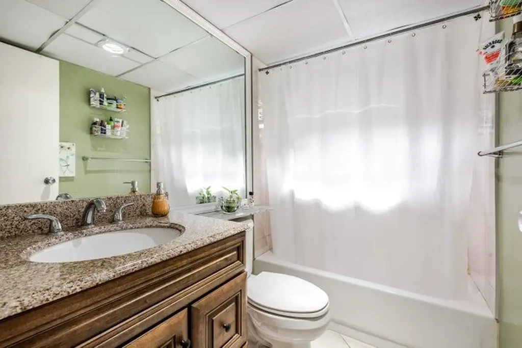 657 Brittany N Delray Beach FL 33446