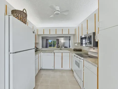 7292 S Devon Drive Tamarac FL 33321