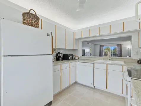 7292 S Devon Drive Tamarac FL 33321