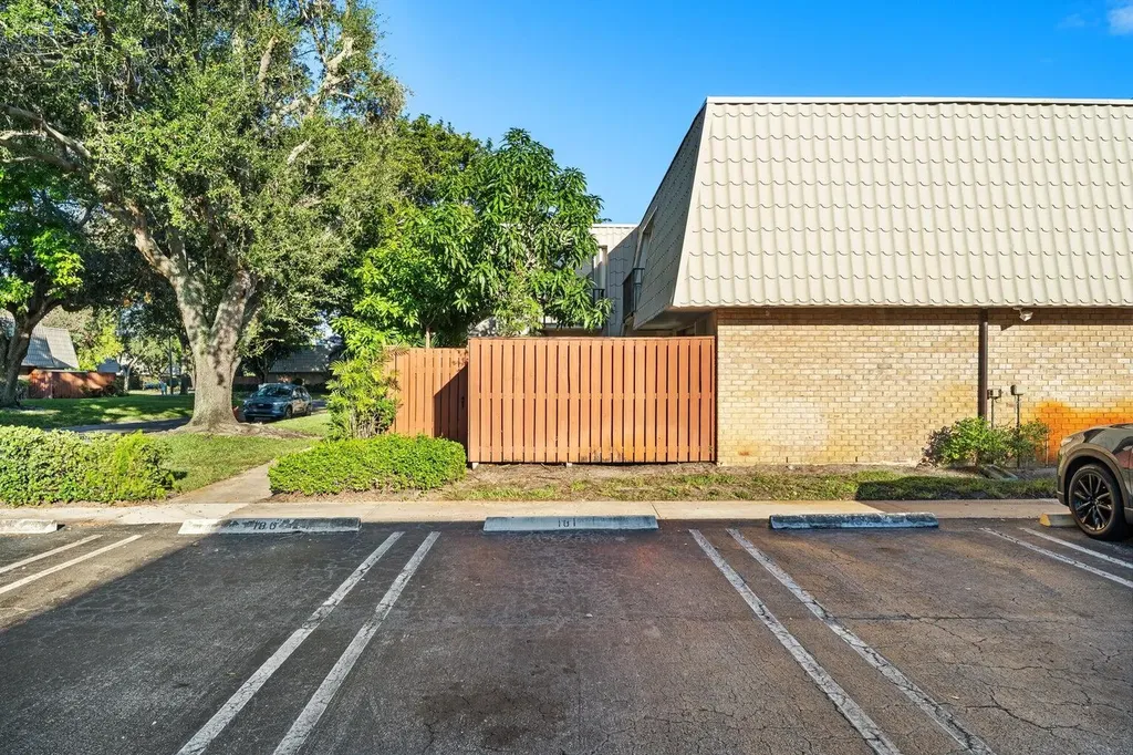1700 Embassy Drive West Palm Beach FL 33401