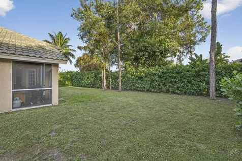 146 Fernwood Crescent Royal Palm Beach FL 33411