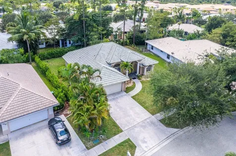 146 Fernwood Crescent Royal Palm Beach FL 33411
