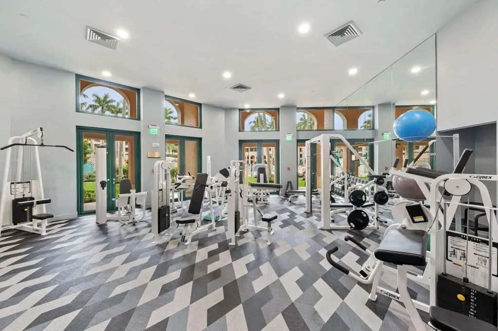 100 SE 5th Avenue Boca Raton FL 33432